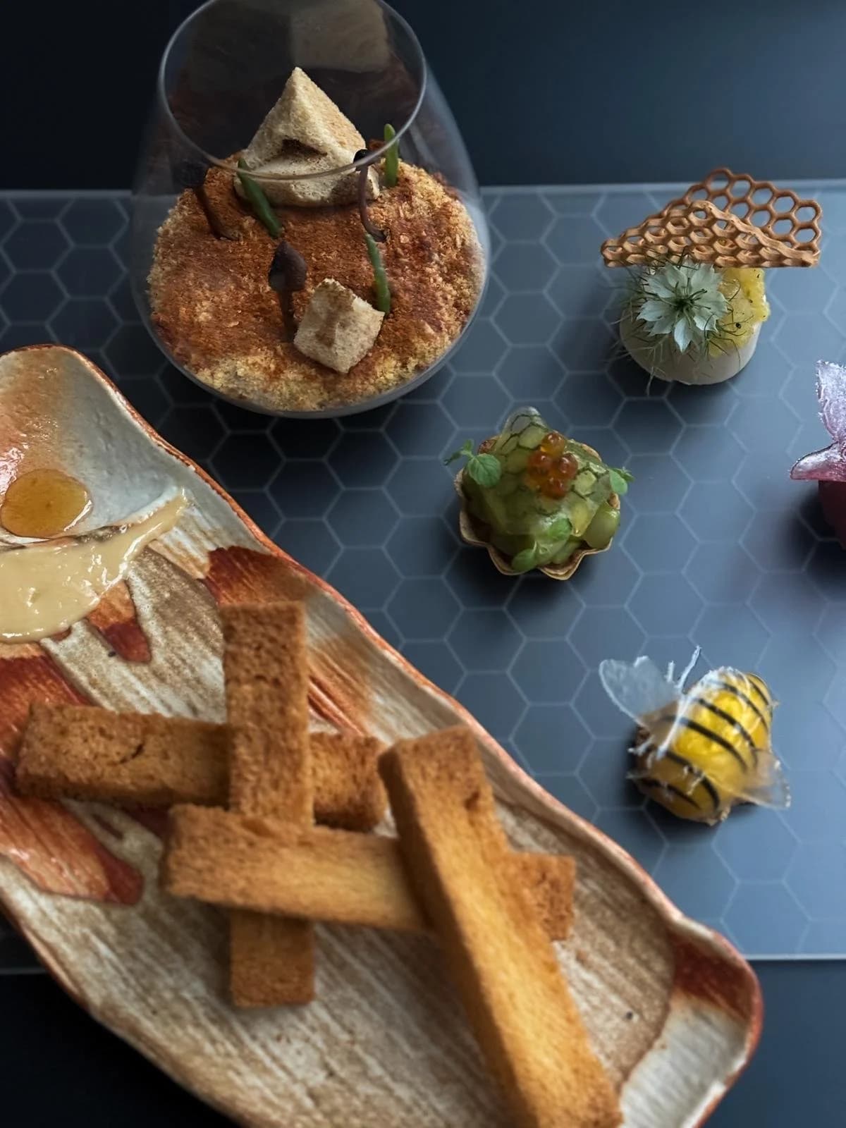 Oxi Tea Room — End 2024